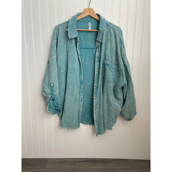Zenana Outfitters Tops - ZENANA Double Gauze Button Up Blouse Women's 2XL Blue Raw Hem Distressed Shirt